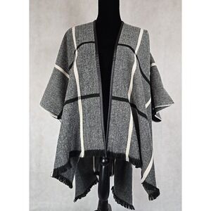 NWT Vince Camuto Womens Ruana Wrap Open-Front Black Plaid Leather Trim Poncho